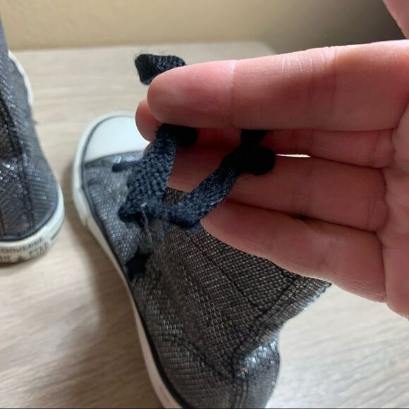 Converse One Star girls sparkly high tops sneakers - Picture 8 of 11